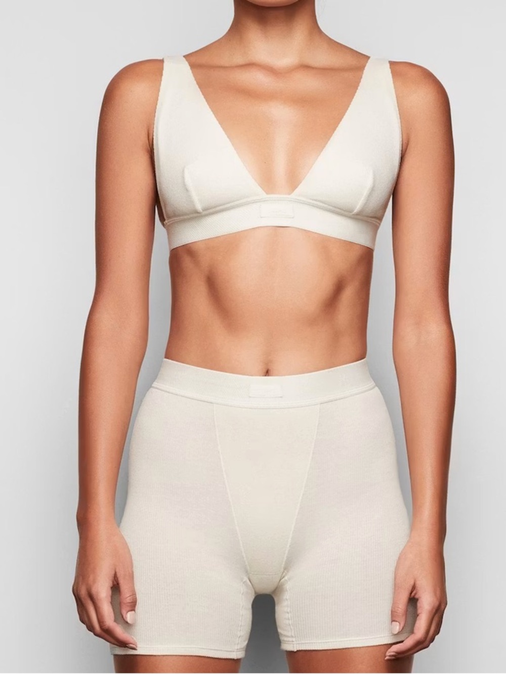 SKIMS Seamless Sculpting Boxer Shorts